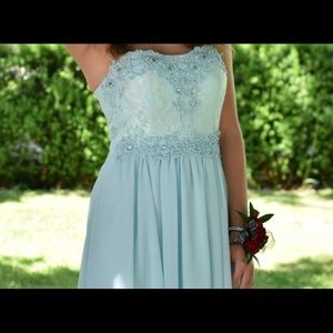 Le chateau dress